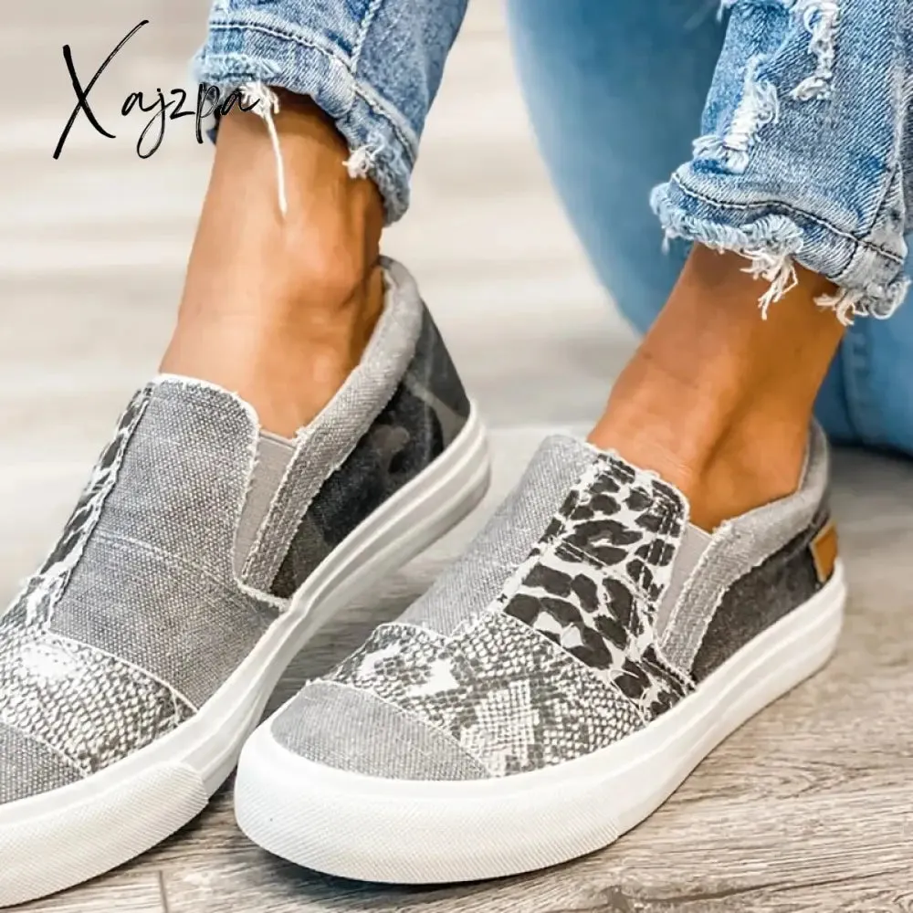 Xajzpa - Pieced Raw Edge Animal Print Canvas Slip-On Flats